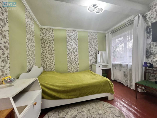 Продаж дома, 1&nbsp; поверх, 140&nbsp;кв.м, 6&nbsp;кімнат, ділянка 10&nbsp;соток, <a class="location-link" href="/fastov/" title="Недвижимость Фастів">Фастів</a>, <a class="location-link" href="/fastov/obolonskij/" title="Недвижимость Оболонский район">Оболонский р-н</a>, Лянгасова, 72 (изображение 8)