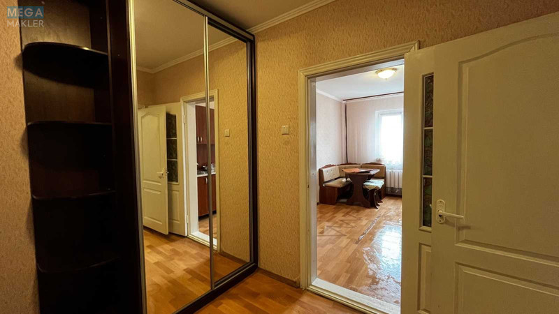 Оренда 1 кімнатної квартири, <a class="location-link" href="/kiev/" title="Недвижимость Київ">Київ</a>, <a class="location-link" href="/kiev/darnickij/" title="Недвижимость Дарницький район">Дарницький р-н</a>, Урлівська вул., 19 (изображение 8)