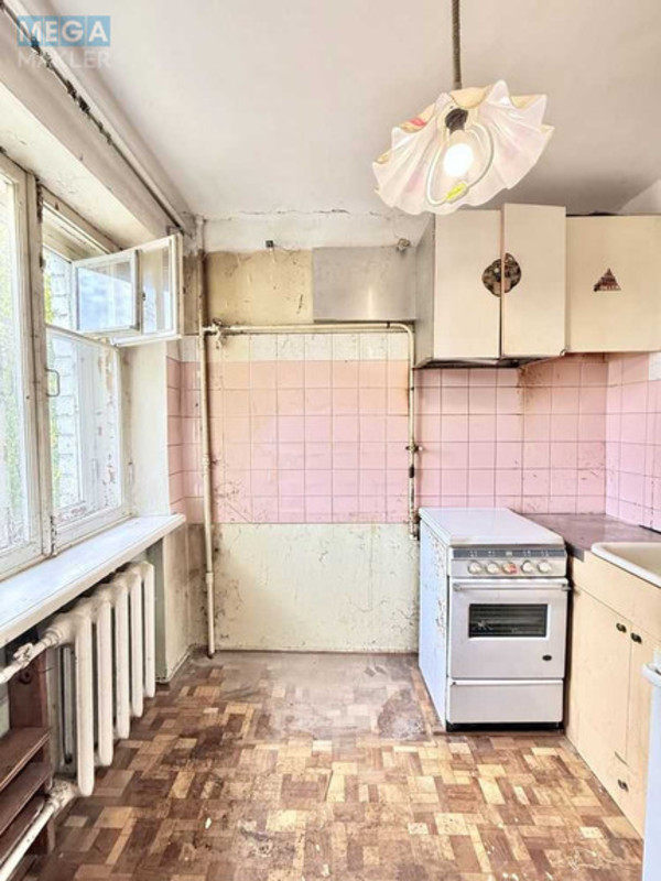 Продаж 1 кімнатної квартири (32/16/6), 2 пов. 5 пов. будинку, <a class="location-link" href="/kiev/" title="Недвижимость Київ">Київ</a>, <a class="location-link" href="/kiev/solomenskij/" title="Недвижимость Солом'янський район">Солом'янський р-н</a>, Стадионная ул., 21/1 (изображение 10)