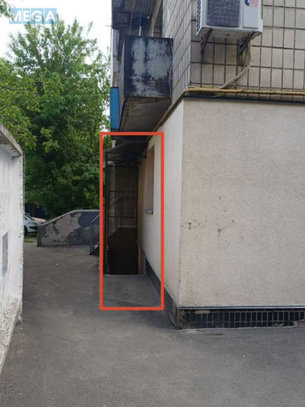 Продаж комерційної нерухомості, 108&nbsp;кв.м, под офис, <a class="location-link" href="/kiev/" title="Недвижимость Київ">Київ</a>, <a class="location-link" href="/kiev/pecherskij/" title="Недвижимость Печерський район">Печерський р-н</a>, Рыбальская ул., 13 (изображение 3)