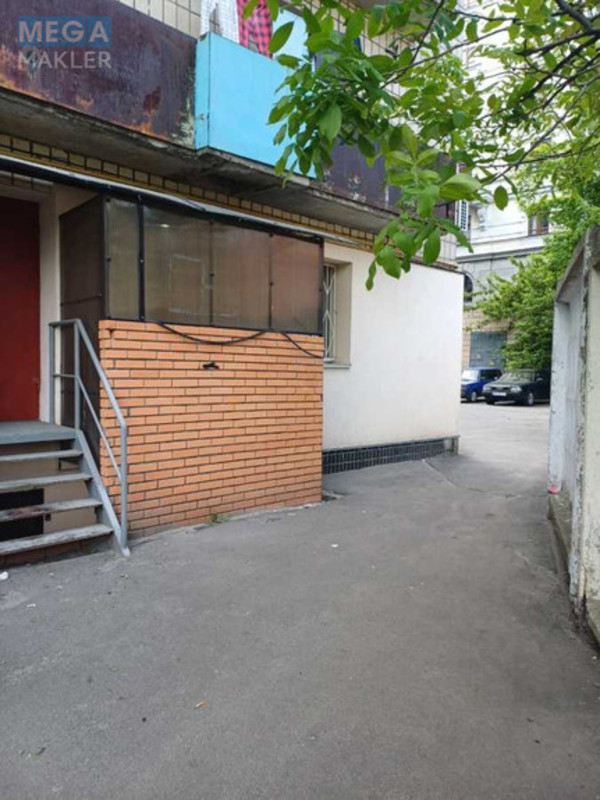Продаж комерційної нерухомості, 108&nbsp;кв.м, под офис, <a class="location-link" href="/kiev/" title="Недвижимость Київ">Київ</a>, <a class="location-link" href="/kiev/pecherskij/" title="Недвижимость Печерський район">Печерський р-н</a>, Рыбальская ул., 13 (изображение 4)