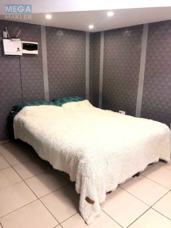Продаж комерційної нерухомості, 108&nbsp;кв.м, под офис, <a class="location-link" href="/kiev/" title="Недвижимость Київ">Київ</a>, <a class="location-link" href="/kiev/pecherskij/" title="Недвижимость Печерський район">Печерський р-н</a>, Рыбальская ул., 13 (изображение 7)