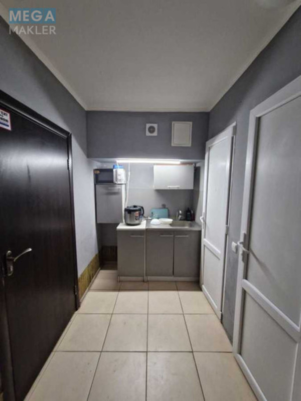 Продаж комерційної нерухомості, 108&nbsp;кв.м, под офис, <a class="location-link" href="/kiev/" title="Недвижимость Київ">Київ</a>, <a class="location-link" href="/kiev/pecherskij/" title="Недвижимость Печерський район">Печерський р-н</a>, Рыбальская ул., 13 (изображение 12)
