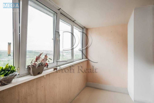 Продаж 3 кімнатної квартири (90/47/14), 10 пов. 16 пов. будинку, <a class="location-link" href="/kiev/" title="Недвижимость Київ">Київ</a>, <a class="location-link" href="/kiev/shevchenkovskij/" title="Недвижимость Шевченківський район">Шевченківський р-н</a>, Бакинська вул., 37Г (изображение 6)