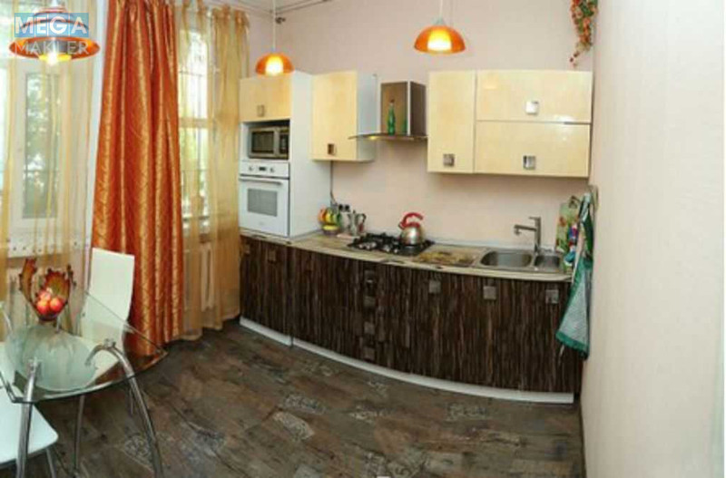 Оренда 2 кімнатної квартири, <a class="location-link" href="/kiev/" title="Недвижимость Київ">Київ</a>, <a class="location-link" href="/kiev/podolskij/" title="Недвижимость Подільський район">Подільський р-н</a>, Борисоглебская ул., 10 (изображение 2)