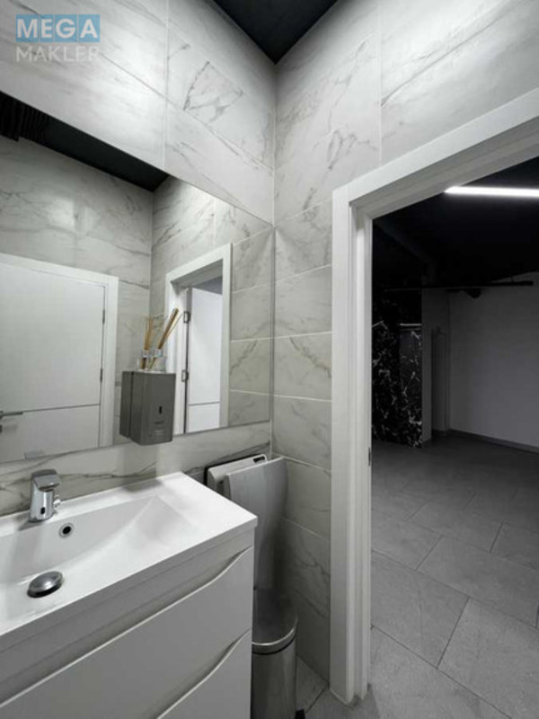 Оренда комерційної нерухомості, 288&nbsp;кв.м, под офис, <a class="location-link" href="/kiev/" title="Недвижимость Київ">Київ</a>, <a class="location-link" href="/kiev/shevchenkovskij/" title="Недвижимость Шевченківський район">Шевченківський р-н</a>, Жилянська вул., 118 (изображение 11)