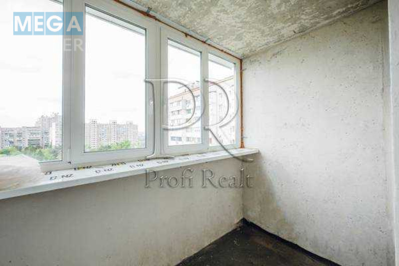 Продаж 3 кімнатної квартири (73/43/8), 13 пов. 16 пов. будинку, <a class="location-link" href="/kiev/" title="Недвижимость Київ">Київ</a>, <a class="location-link" href="/kiev/darnickij/" title="Недвижимость Дарницький район">Дарницький р-н</a>, Поліська вулиця, 4А (изображение 9)