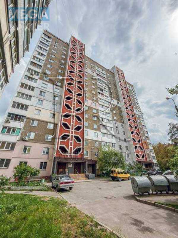 Продаж 3 кімнатної квартири (73/43/8), 13 пов. 16 пов. будинку, <a class="location-link" href="/kiev/" title="Недвижимость Київ">Київ</a>, <a class="location-link" href="/kiev/darnickij/" title="Недвижимость Дарницький район">Дарницький р-н</a>, Поліська вулиця, 4А (изображение 19)
