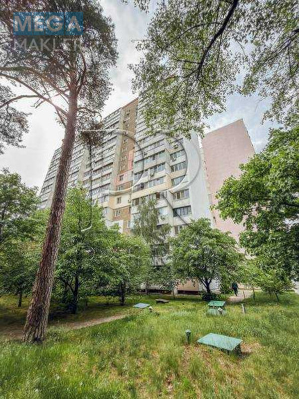 Продаж 3 кімнатної квартири (73/43/8), 13 пов. 16 пов. будинку, <a class="location-link" href="/kiev/" title="Недвижимость Київ">Київ</a>, <a class="location-link" href="/kiev/darnickij/" title="Недвижимость Дарницький район">Дарницький р-н</a>, Поліська вулиця, 4А (изображение 20)