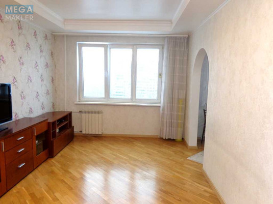 Продаж 3 кімнатної квартири (81/60/9), 12 пов. 16 пов. будинку, <a class="location-link" href="/kiev/" title="Недвижимость Київ">Київ</a>, <a class="location-link" href="/kiev/goloseevskij/" title="Недвижимость Голосіївський район">Голосіївський р-н</a>, Лятошинського вул., 2 (изображение 3)