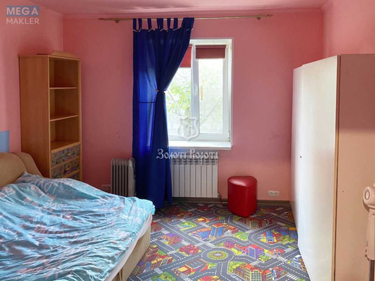 Продаж дома, 2&nbsp;поверху, 320&nbsp;кв.м, 8&nbsp;кімнат, ділянка 10&nbsp;соток, <a class="location-link" href="/glevaha/" title="Недвижимость Глеваха">Глеваха</a>, 11-Дачна, 43-45 (изображение 10)