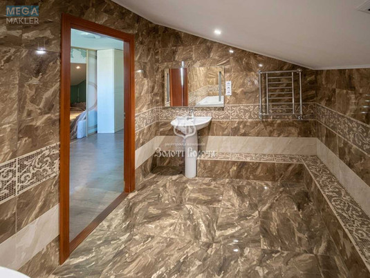 Продаж дома, 2&nbsp;поверху, 320&nbsp;кв.м, 8&nbsp;кімнат, ділянка 10&nbsp;соток, <a class="location-link" href="/glevaha/" title="Недвижимость Глеваха">Глеваха</a>, 11-Дачна, 43-45 (изображение 14)