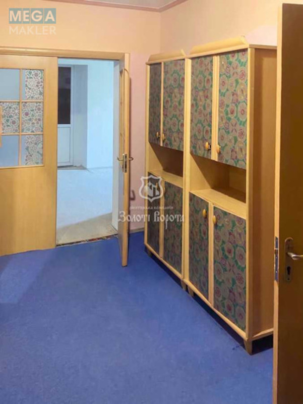 Продаж дома, 2&nbsp;поверху, 320&nbsp;кв.м, 8&nbsp;кімнат, ділянка 10&nbsp;соток, <a class="location-link" href="/glevaha/" title="Недвижимость Глеваха">Глеваха</a>, 11-Дачна, 43-45 (изображение 16)