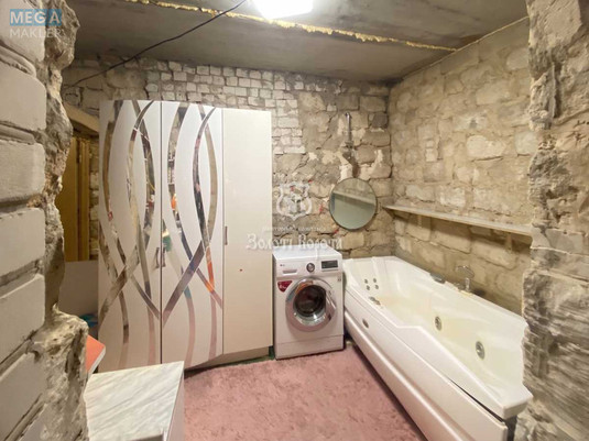 Продаж дома, 2&nbsp;поверху, 320&nbsp;кв.м, 8&nbsp;кімнат, ділянка 10&nbsp;соток, <a class="location-link" href="/glevaha/" title="Недвижимость Глеваха">Глеваха</a>, 11-Дачна, 43-45 (изображение 20)
