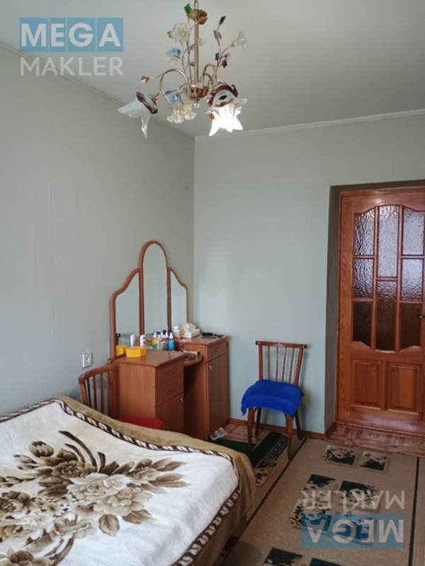 Продаж 3 кімнатної квартири (77/44/10), 4 пов. 5 пов. будинку, <a class="location-link" href="/gostomel/" title="Недвижимость Гостомель">Гостомель</a>, Свято-Покровська (изображение 2)