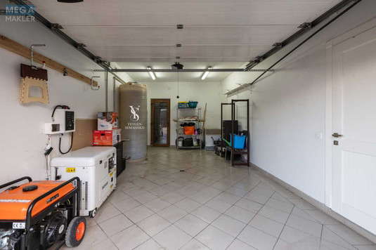 Продаж дома, 3&nbsp;поверху, 218&nbsp;кв.м, 5&nbsp;кімнат, ділянка 1&nbsp;сотка, <a class="location-link" href="/lesniki-selo/" title="Недвижимость Лісники">Лісники</a>, Погребного (изображение 24)