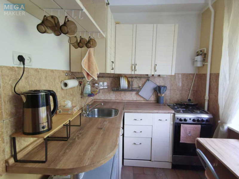 Оренда 2 кімнатної квартири, <a class="location-link" href="/kiev/" title="Недвижимость Київ">Київ</a>, <a class="location-link" href="/kiev/pecherskij/" title="Недвижимость Печерський район">Печерський р-н</a>, Дружби Народів бульв., 28А (изображение 5)