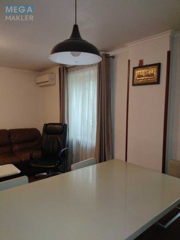 Продаж 4 кімнатної квартири (100,1/44/20), 1 пов. 9 пов. будинку, <a class="location-link" href="/kiev/" title="Недвижимость Київ">Київ</a>, <a class="location-link" href="/kiev/pecherskij/" title="Недвижимость Печерський район">Печерський р-н</a>, Менделеева ул., 12 (изображение 7)