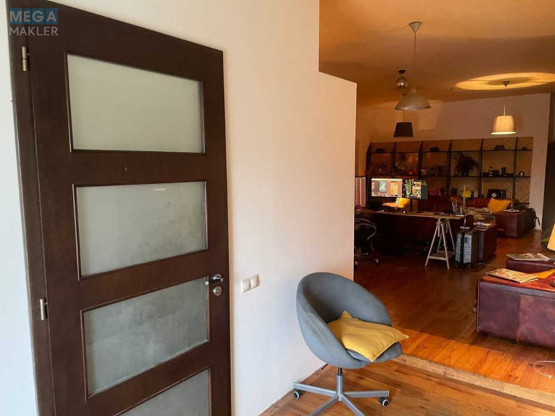 Продаж 2 кімнатної квартири (90/60/10), 4 пов. 4 пов. будинку, <a class="location-link" href="/kiev/" title="Недвижимость Київ">Київ</a>, <a class="location-link" href="/kiev/podolskij/" title="Недвижимость Подільський район">Подільський р-н</a>, Ярославская ул., 10 (изображение 6)