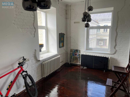Продаж 2 кімнатної квартири (90/60/10), 4 пов. 4 пов. будинку, <a class="location-link" href="/kiev/" title="Недвижимость Київ">Київ</a>, <a class="location-link" href="/kiev/podolskij/" title="Недвижимость Подільський район">Подільський р-н</a>, Ярославская ул., 10 (изображение 8)