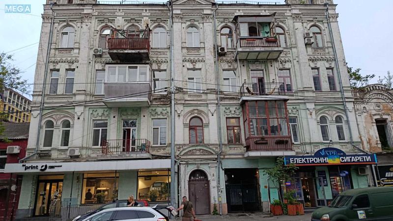 Продаж 2 кімнатної квартири (90/60/10), 4 пов. 4 пов. будинку, <a class="location-link" href="/kiev/" title="Недвижимость Київ">Київ</a>, <a class="location-link" href="/kiev/podolskij/" title="Недвижимость Подільський район">Подільський р-н</a>, Ярославская ул., 10 (изображение 11)