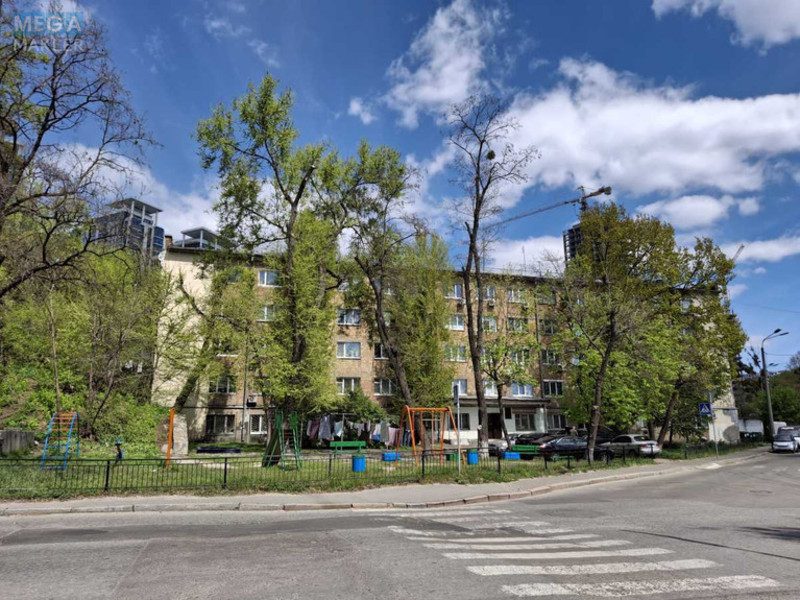 Продаж 1 кімнатної квартири (25/?/?), 4 пов. 5 пов. будинку, <a class="location-link" href="/kiev/" title="Недвижимость Київ">Київ</a>, <a class="location-link" href="/kiev/pecherskij/" title="Недвижимость Печерський район">Печерський р-н</a>, Залізничне шосе, 49 (изображение 11)