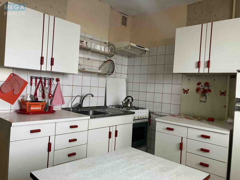 Оренда 1 кімнатної квартири, <a class="location-link" href="/kiev/" title="Недвижимость Київ">Київ</a>, <a class="location-link" href="/kiev/solomenskij/" title="Недвижимость Солом'янський район">Солом'янський р-н</a>, Волгоградская ул., 17 (изображение 14)