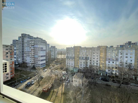 Продаж 1 кімнатної квартири (52/22/17), 7 пов. 18 пов. будинку, <a class="location-link" href="/kiev/" title="Недвижимость Київ">Київ</a>, <a class="location-link" href="/kiev/obolonskij/" title="Недвижимость Оболонський район">Оболонський р-н</a>, Иорданская ул., 9К (изображение 2)