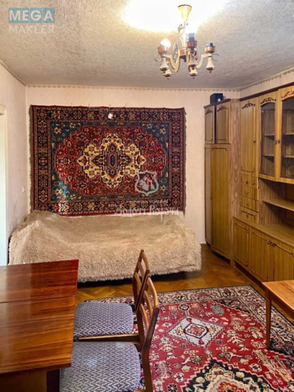 Продаж 1 кімнатної квартири (32,4/18,3/6,6), 5 пов. 5 пов. будинку, <a class="location-link" href="/kiev/" title="Недвижимость Київ">Київ</a>, <a class="location-link" href="/kiev/obolonskij/" title="Недвижимость Оболонський район">Оболонський р-н</a>, Вишгородська вул., 50а (изображение 2)