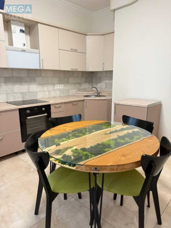 Продаж 3 кімнатної квартири (110/61/14,5), 8 пов. 12 пов. будинку, <a class="location-link" href="/kiev/" title="Недвижимость Київ">Київ</a>, <a class="location-link" href="/kiev/goloseevskij/" title="Недвижимость Голосіївський район">Голосіївський р-н</a>, Антоновича вул., 103 (изображение 8)