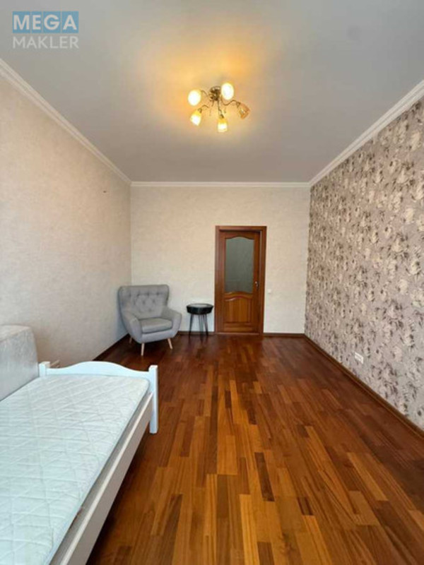 Продаж 3 кімнатної квартири (110/61/14,5), 8 пов. 12 пов. будинку, <a class="location-link" href="/kiev/" title="Недвижимость Київ">Київ</a>, <a class="location-link" href="/kiev/goloseevskij/" title="Недвижимость Голосіївський район">Голосіївський р-н</a>, Антоновича вул., 103 (изображение 17)