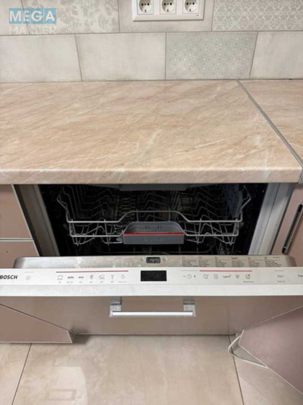 Продаж 3 кімнатної квартири (110/61/14,5), 8 пов. 12 пов. будинку, <a class="location-link" href="/kiev/" title="Недвижимость Київ">Київ</a>, <a class="location-link" href="/kiev/goloseevskij/" title="Недвижимость Голосіївський район">Голосіївський р-н</a>, Антоновича вул., 103 (изображение 22)