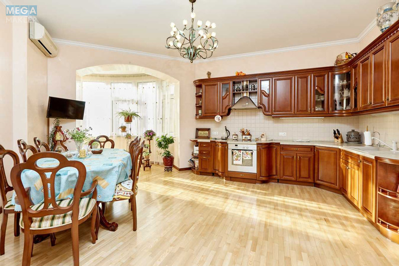 Оренда 4 кімнатні квартири, <a class="location-link" href="/kiev/" title="Недвижимость Київ">Київ</a>, <a class="location-link" href="/kiev/pecherskij/" title="Недвижимость Печерський район">Печерський р-н</a>, Старонаводницька вул., 13 (изображение 7)
