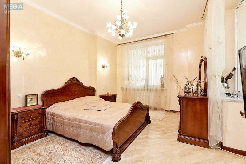 Оренда 4 кімнатні квартири, <a class="location-link" href="/kiev/" title="Недвижимость Київ">Київ</a>, <a class="location-link" href="/kiev/pecherskij/" title="Недвижимость Печерський район">Печерський р-н</a>, Старонаводницька вул., 13 (изображение 15)