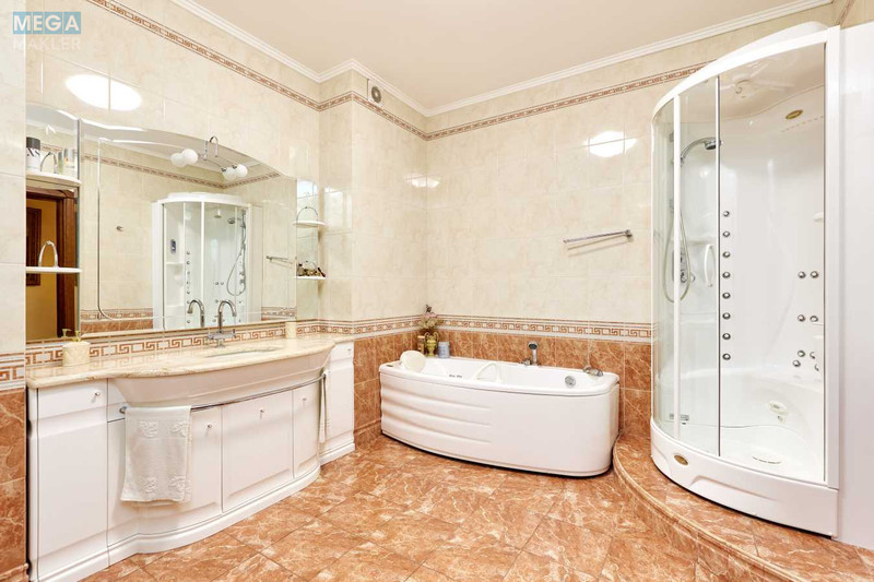 Оренда 4 кімнатні квартири, <a class="location-link" href="/kiev/" title="Недвижимость Київ">Київ</a>, <a class="location-link" href="/kiev/pecherskij/" title="Недвижимость Печерський район">Печерський р-н</a>, Старонаводницька вул., 13 (изображение 20)