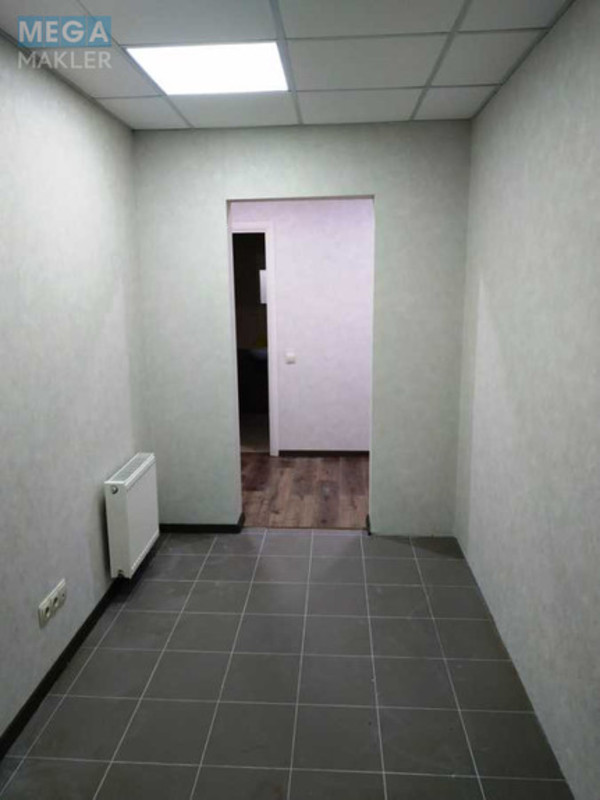 Оренда комерційної нерухомості, 27&nbsp;кв.м, под офис, <a class="location-link" href="/kiev/" title="Недвижимость Київ">Київ</a>, <a class="location-link" href="/kiev/goloseevskij/" title="Недвижимость Голосіївський район">Голосіївський р-н</a>, Михайла Ломоносова вул., 36а (изображение 13)