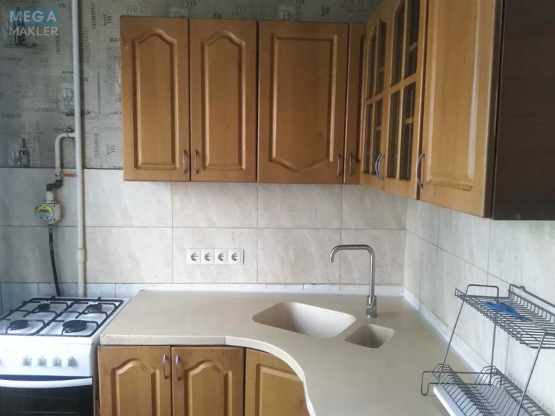 Оренда 3 кімнатної квартири, <a class="location-link" href="/kiev/" title="Недвижимость Київ">Київ</a>, <a class="location-link" href="/kiev/goloseevskij/" title="Недвижимость Голосіївський район">Голосіївський р-н</a>, Композитора Лятошинского ул., 14а (изображение 7)