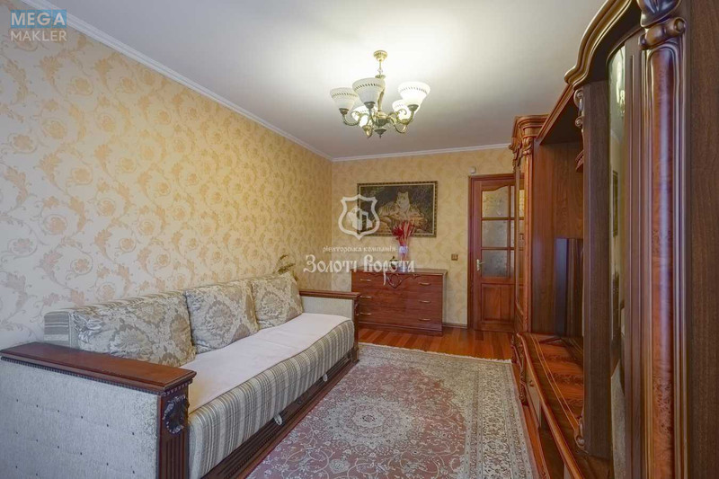 Продаж 3 кімнатної квартири (67,8/43/8,1), 1 пов. 16 пов. будинку, <a class="location-link" href="/kiev/" title="Недвижимость Київ">Київ</a>, <a class="location-link" href="/kiev/svyatoshinskij/" title="Недвижимость Святошинський район">Святошинський р-н</a>, Академіка Корольова просп., 12і (изображение 4)