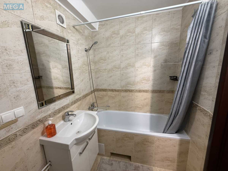 Оренда 1 кімнатної квартири, <a class="location-link" href="/kiev/" title="Недвижимость Київ">Київ</a>, <a class="location-link" href="/kiev/obolonskij/" title="Недвижимость Оболонський район">Оболонський р-н</a>, Маршала Малиновского ул., 4 (изображение 18)