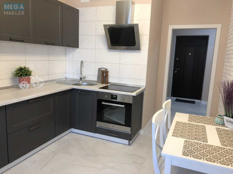 Оренда 1 кімнатної квартири, <a class="location-link" href="/kiev/" title="Недвижимость Київ">Київ</a>, <a class="location-link" href="/kiev/podolskij/" title="Недвижимость Подільський район">Подільський р-н</a>, Правди просп., 43б (изображение 3)