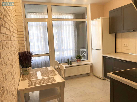 Оренда 1 кімнатної квартири, <a class="location-link" href="/kiev/" title="Недвижимость Київ">Київ</a>, <a class="location-link" href="/kiev/podolskij/" title="Недвижимость Подільський район">Подільський р-н</a>, Правди просп., 43б (изображение 4)