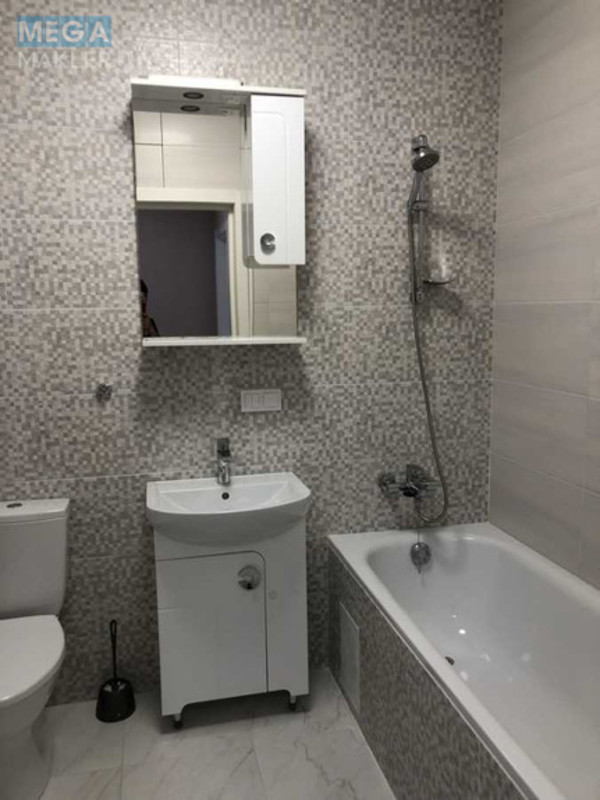 Оренда 1 кімнатної квартири, <a class="location-link" href="/kiev/" title="Недвижимость Київ">Київ</a>, <a class="location-link" href="/kiev/podolskij/" title="Недвижимость Подільський район">Подільський р-н</a>, Правди просп., 43б (изображение 10)