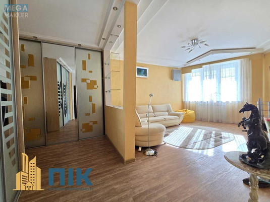 Продаж 2 кімнатної квартири (80/37/14), 7 пов. 8 пов. будинку, <a class="location-link" href="/kiev/" title="Недвижимость Київ">Київ</a>, <a class="location-link" href="/kiev/obolonskij/" title="Недвижимость Оболонський район">Оболонський р-н</a>, Героев Сталинграда просп., 10а (изображение 5)