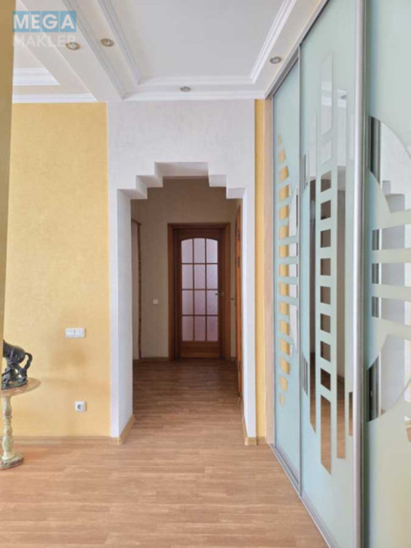Продаж 2 кімнатної квартири (80/37/14), 7 пов. 8 пов. будинку, <a class="location-link" href="/kiev/" title="Недвижимость Київ">Київ</a>, <a class="location-link" href="/kiev/obolonskij/" title="Недвижимость Оболонський район">Оболонський р-н</a>, Героев Сталинграда просп., 10а (изображение 6)