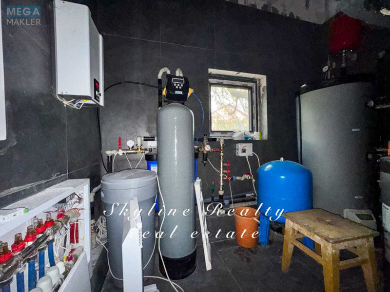 Продаж дома, 1&nbsp; поверх, 151&nbsp;кв.м, 5&nbsp;кімнат, ділянка 5&nbsp;соток, <a class="location-link" href="/kiev/" title="Недвижимость Київ">Київ</a>, <a class="location-link" href="/kiev/darnickij/" title="Недвижимость Дарницький район">Дарницький р-н</a>, 49-а Садова вул. (изображение 8)