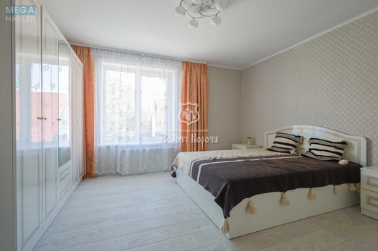 Продаж дома, 2&nbsp;поверху, 266,70&nbsp;кв.м, 9&nbsp;кімнат, ділянка 34&nbsp;сотки, <a class="location-link" href="/glevaha/" title="Недвижимость Глеваха">Глеваха</a>, Коцюбинського, 17 (изображение 9)