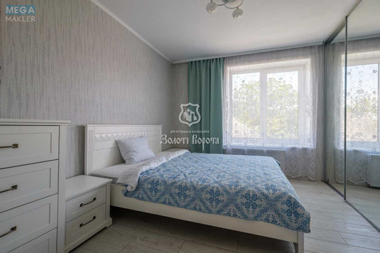 Продаж дома, 2&nbsp;поверху, 266,70&nbsp;кв.м, 9&nbsp;кімнат, ділянка 34&nbsp;сотки, <a class="location-link" href="/glevaha/" title="Недвижимость Глеваха">Глеваха</a>, Коцюбинського, 17 (изображение 10)