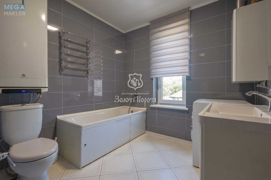 Продаж дома, 2&nbsp;поверху, 266,70&nbsp;кв.м, 9&nbsp;кімнат, ділянка 34&nbsp;сотки, <a class="location-link" href="/glevaha/" title="Недвижимость Глеваха">Глеваха</a>, Коцюбинського, 17 (изображение 17)