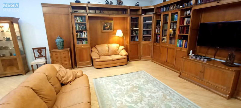 Продаж 5 кімнатної квартири (225/145/18), 2 пов. 4 пов. будинку, <a class="location-link" href="/kiev/" title="Недвижимость Київ">Київ</a>, <a class="location-link" href="/kiev/pecherskij/" title="Недвижимость Печерський район">Печерський р-н</a>, Левандовська вул., 12 (изображение 2)
