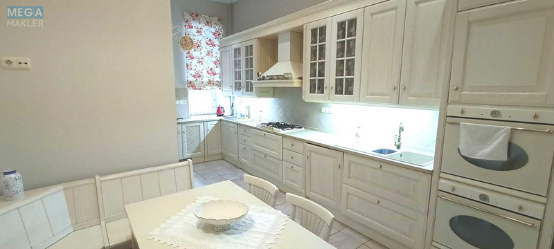 Продаж 5 кімнатної квартири (225/145/18), 2 пов. 4 пов. будинку, <a class="location-link" href="/kiev/" title="Недвижимость Київ">Київ</a>, <a class="location-link" href="/kiev/pecherskij/" title="Недвижимость Печерський район">Печерський р-н</a>, Левандовська вул., 12 (изображение 9)